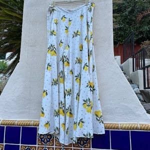 Wide Leg 26” Palazzo Lemons Design Pattern Pants Size 1X